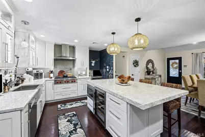 3641 Sarah Drive, Wantagh, NY 11793 - Photo 11