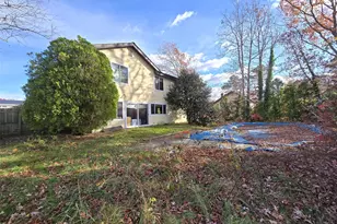 48 Glenmere Ln, Coram, NY 11727 - Photo 21