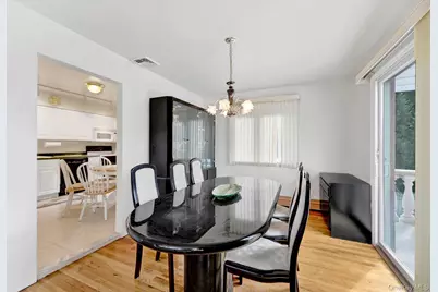 330 Bayville Avenue, Bayville, NY 11709 - Photo 21