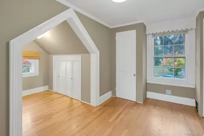 733 Stuart Avenue, Mamaroneck, NY 10543 - Photo 17