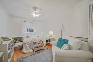 156 Clinton Ave, Patchogue, NY 11772 - Photo 21