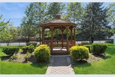 83 Finch #2B, Islip, NY 11751 - Photo 15