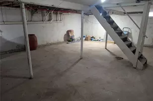 22 Murray Rd, Hicksville, NY 11801 - Photo 21