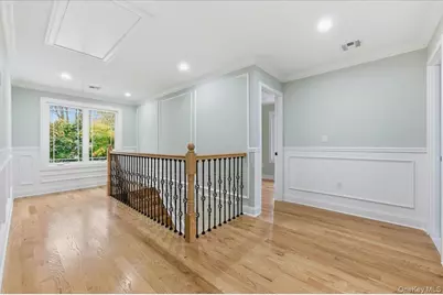 25 Countisbury Avenue, Valley Stream, NY 11580 - Photo 15