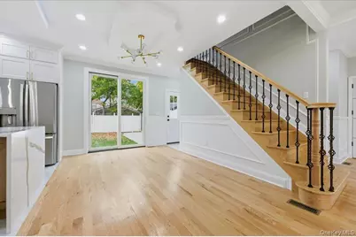 25 Countisbury Avenue, Valley Stream, NY 11580 - Photo 7