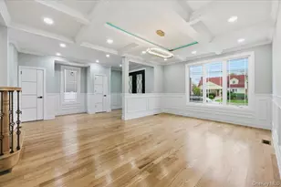 25 Countisbury Ave, Valley Stream, NY 11580 - Photo 5