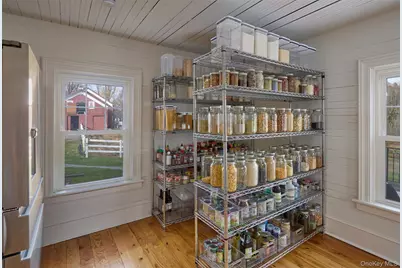 1376 Salt Point Turnpike, Pleasant Valley, NY 12569 - Photo 9