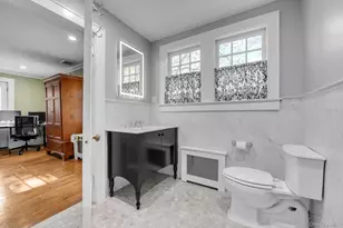 1 Deepdale Dr, Great Neck, NY 11021 - Photo 21