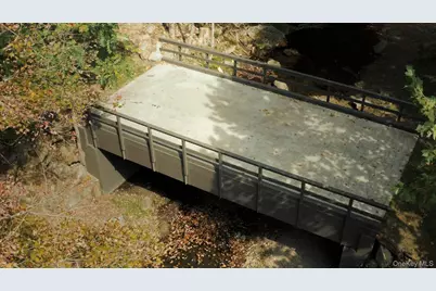 227 E Hook Road, Hopewell Junction, NY 12533 - Photo 9