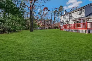 70 Gull Dip Rd, Ridge, NY 11961 - Photo 31