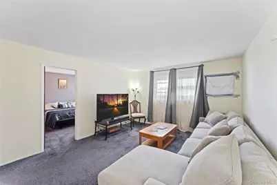 32 Madison Avenue, Franklin Square, NY 11010 - Photo 13