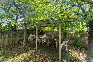 32 Madison Ave, Franklin Square, NY 11010 - Photo 21