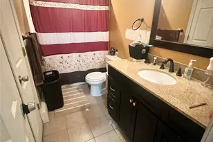 255 N 7th St, Ronkonkoma, NY 11779 - Photo 9