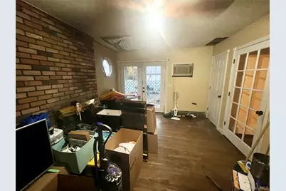 255 N 7th Street, Ronkonkoma, NY 11779 - Photo 7