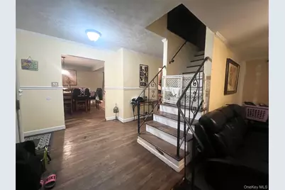 255 N 7th Street, Ronkonkoma, NY 11779 - Photo 3