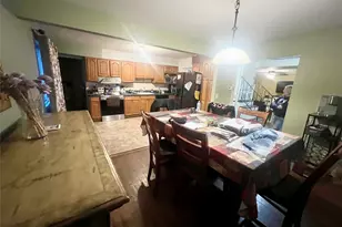 255 N 7th St, Ronkonkoma, NY 11779 - Photo 5
