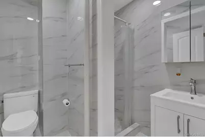 34-08 Murray Lane, Flushing, NY 11354 - Photo 19