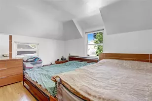 34-08 Murray Ln, Flushing, NY 11354 - Photo 9