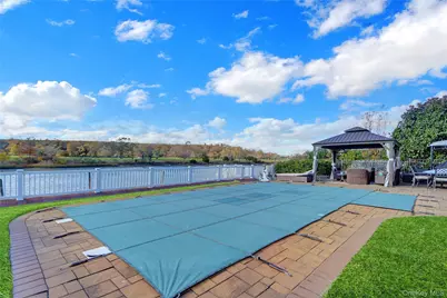 2848 Clubhouse Road, Merrick, NY 11566 - Photo 29