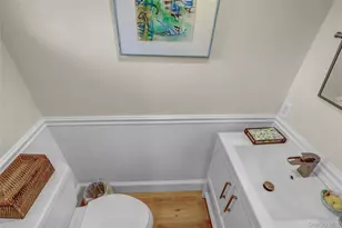 2848 Clubhouse Rd, Merrick, NY 11566 - Photo 15