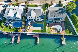 2848 Clubhouse Rd, Merrick, NY 11566 - Photo 27