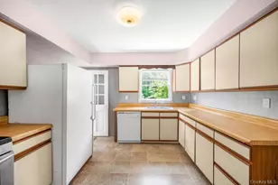 4 Cooks Ln, Westhampton, NY 11977 - Photo 21