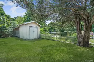 4 Cooks Ln, Westhampton, NY 11977 - Photo 13