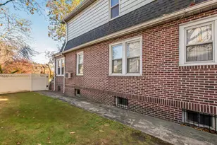 1813 Willow Ln, Bronx, NY 10461 - Photo 5