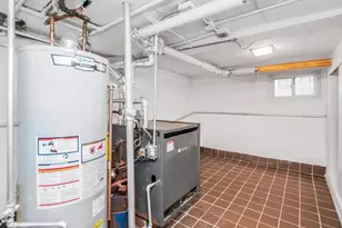 1813 Willow Ln, Bronx, NY 10461 - Photo 31