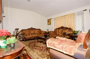 29 Andover Dr, Deer Park, NY 11729 - Photo 3