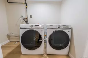 248 Kennedy Ave, Hempstead, NY 11550 - Photo 27