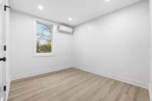 36 Dunwoodie St, Yonkers, NY 10704 - Photo 15