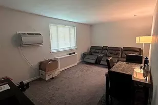 264-17 Langston Ave, Glen Oaks, NY 11004 - Photo 5