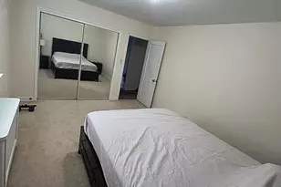 264-17 Langston Ave, Glen Oaks, NY 11004 - Photo 9