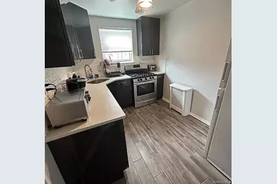 264-17 Langston Avenue #2nd fl, Glen Oaks, NY 11004 - Photo 7