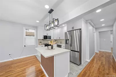 11942 189th Street, Saint Albans, NY 11412 - Photo 5