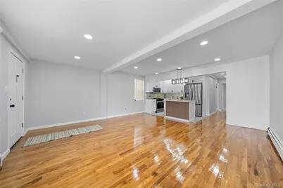 11942 189th Street, Saint Albans, NY 11412 - Photo 3