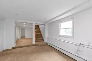 8 Jackson St, Glen Cove, NY 11542 - Photo 17