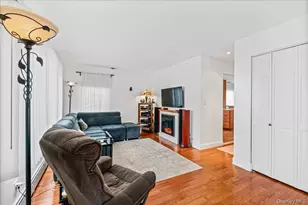 4928 Express Dr S, Ronkonkoma, NY 11779 - Photo 5