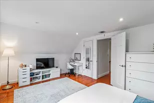 4928 Express Dr S, Ronkonkoma, NY 11779 - Photo 19