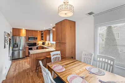 4928 Express Drive S, Ronkonkoma, NY 11779 - Photo 7