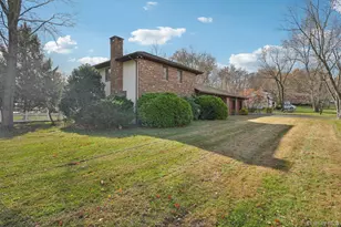 24 Brenda Ln, Bardonia, NY 10954 - Photo 3