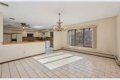 24 Brenda Lane, Bardonia, NY 10954 - Photo 13