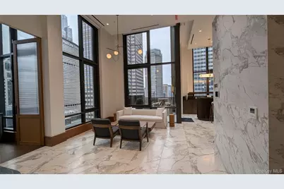 135 E 47th Street #21A, New York, NY 10017 - Photo 9