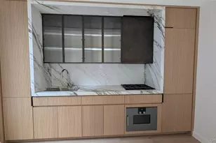 135 E 47th St, New York, NY 10017 - Photo 1