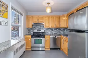 14 Leewood Cir, Eastchester, NY 10709 - Photo 3