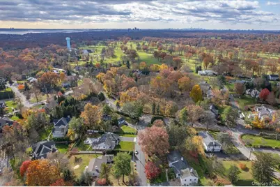 4 Wagon Wheel Road, Mamaroneck, NY 10543 - Photo 29