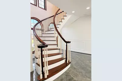 65 Mellow Ln, Jericho, NY 11753 - Photo 9