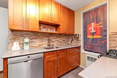 80-35 Springfield Blvd #4F, Oakland Gardens, NY 11364 - Photo 7