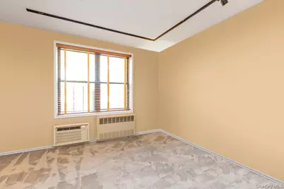 80-35 Springfield Blvd #4F, Oakland Gardens, NY 11364 - Photo 13